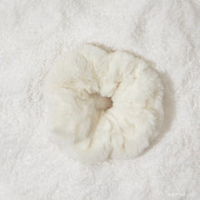 Load image into Gallery viewer, Elf x Kitsch Scrunchies 2pc White &amp; Green