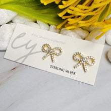 Load image into Gallery viewer, Shine Mini Bow Gold Earrings