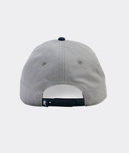 Load image into Gallery viewer, Vineyard Vines Text 5-Panel Hat in Multi