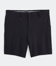 Load image into Gallery viewer, Vineyard Vines 7 Inch Performance On-The-Go Shorts in Jet Black