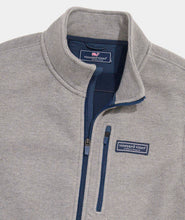 Load image into Gallery viewer, Vineyard Vines Mountain Sweater Fleece Vest in Ultimate Gray