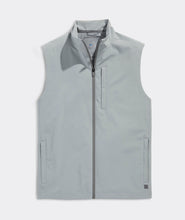 Load image into Gallery viewer, Vineyard Vines The Mariner Soft Shell Vest in Ultimate Gray