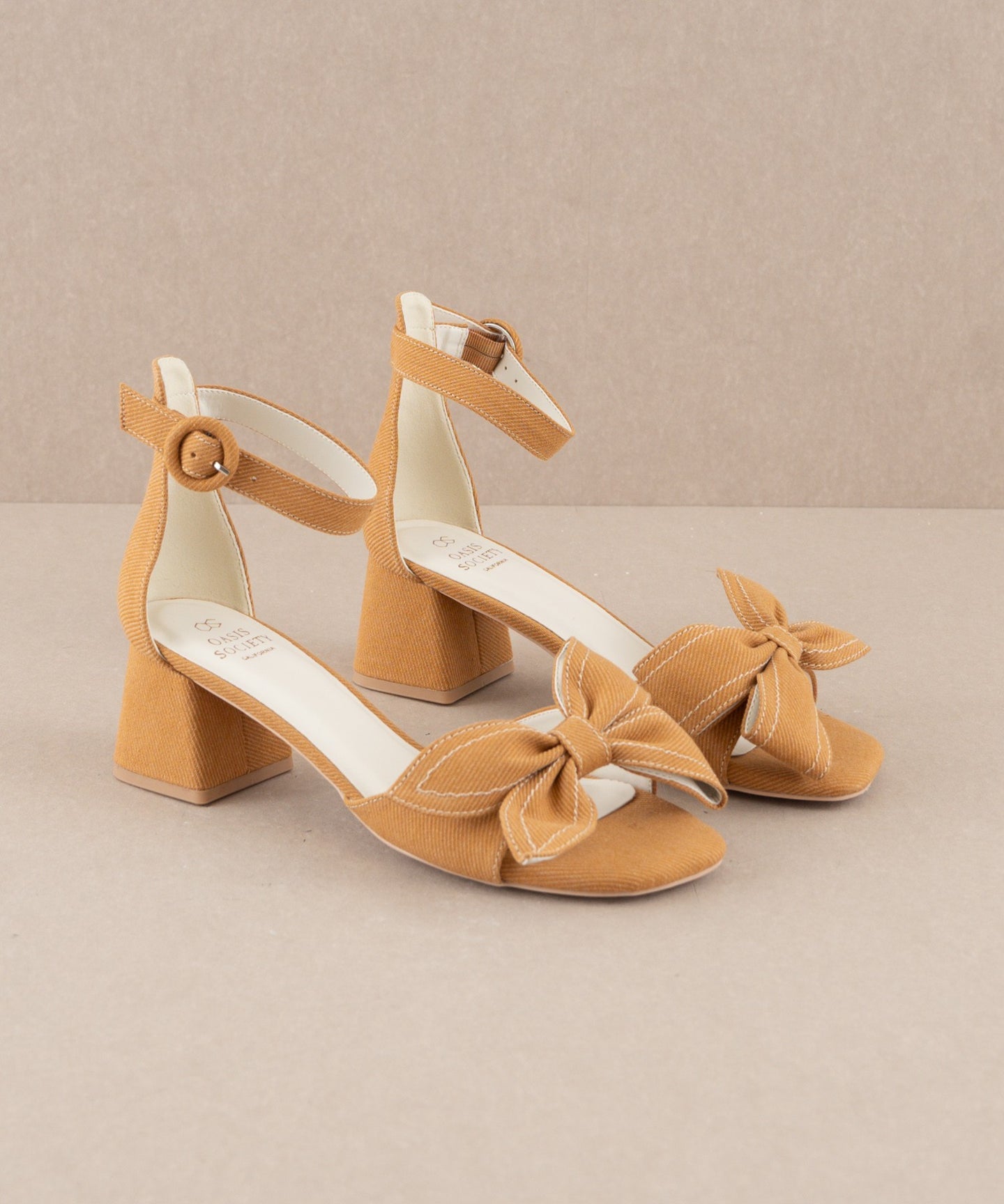 Made For Fun Bow Heels Tan