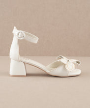 Load image into Gallery viewer, Made For Fun Bow Heels White