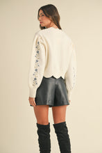 Load image into Gallery viewer, Cute Pick Embroidered Floral Sweater