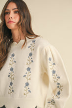 Load image into Gallery viewer, Cute Pick Embroidered Floral Sweater