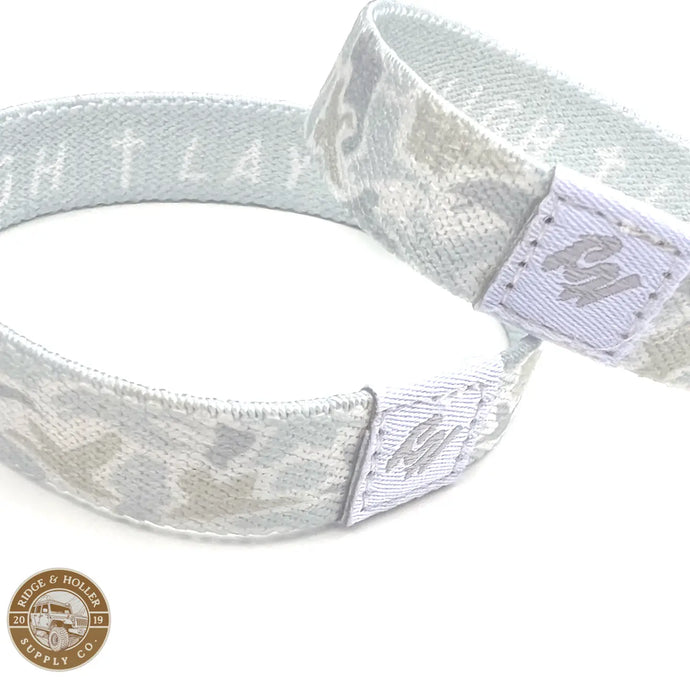 Ridge&Holler Fly High And Lay Low Duck Camo Bracelet in Grey Turkey