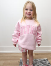 Load image into Gallery viewer, Lulu Mac Youth Mono Sweatshirt in Light Pink