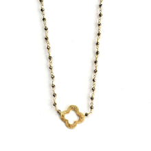Load image into Gallery viewer, Erin Gray Pyrite + Clover Short Necklace