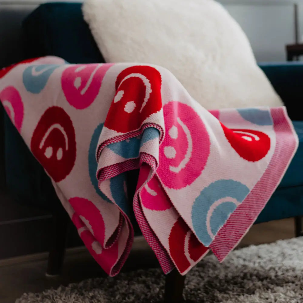 Katydid Happy Face Oversized Blanket