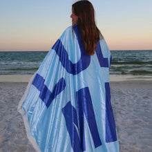 Load image into Gallery viewer, Lulu Mac Blanket - Blue