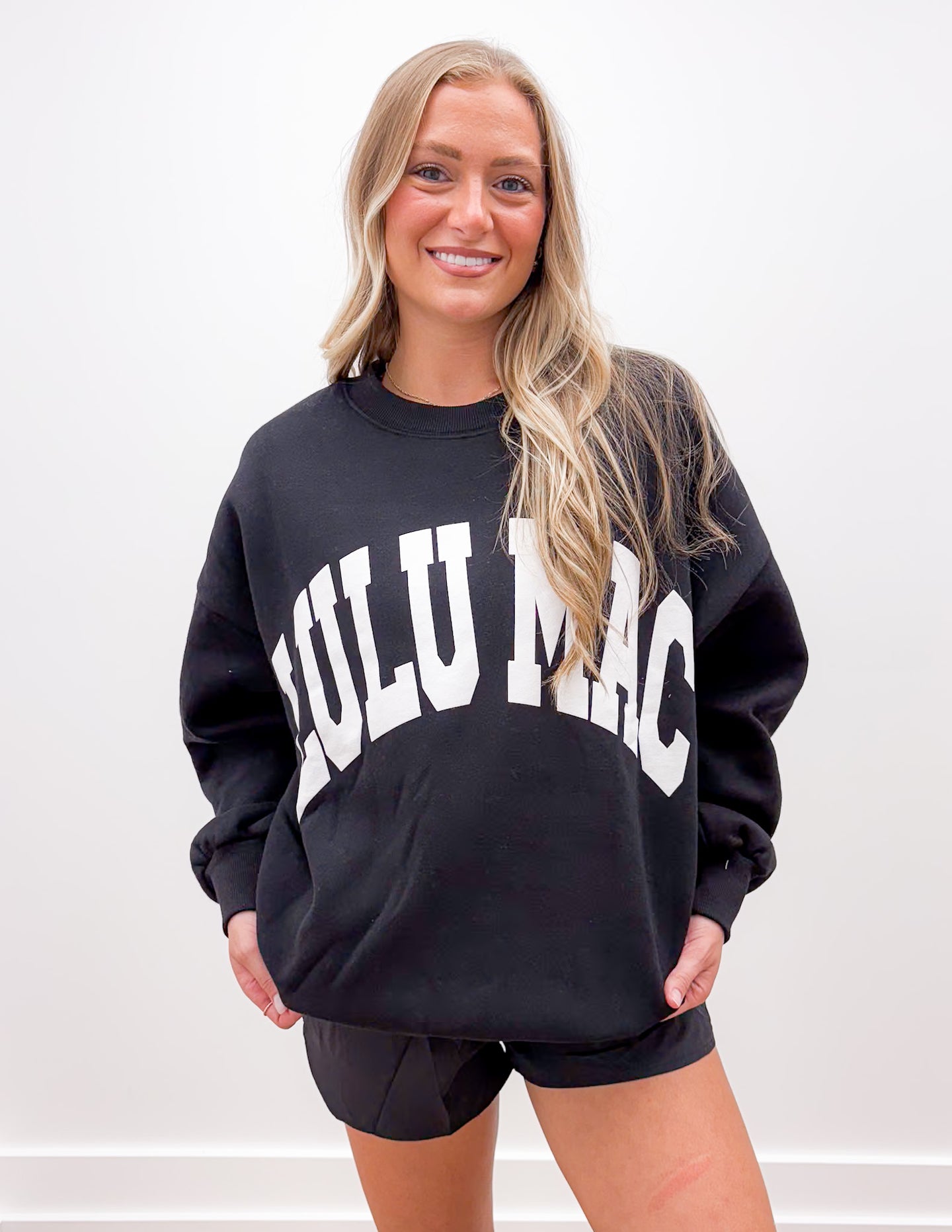 Lulu Mac Logo Sweatshirt in Black/White