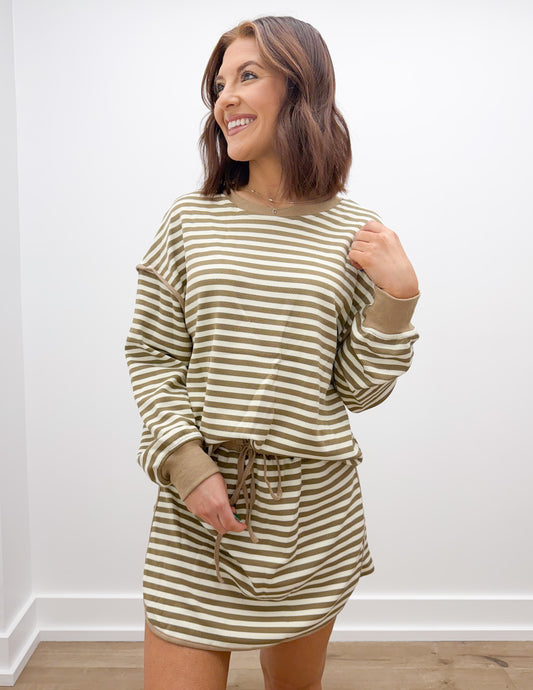 Missy Stripe Textured Pullover Top/Skirt Set in Brown