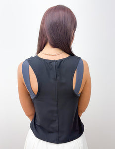 Miles On It Cropped Tank in Black