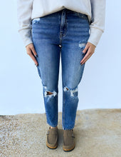 Load image into Gallery viewer, Hideaway Distressed Mom Jeans