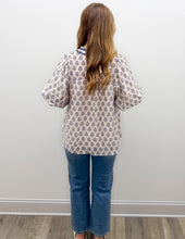 Load image into Gallery viewer, Tell Me Everything Top in Cream/Blue