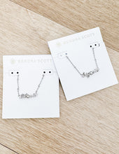 Load image into Gallery viewer, Kendra Scott Lil Sis Pendant Necklace in Silver/Freshwater CLTRD Pearl