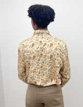 Load image into Gallery viewer, Burlebo Performance Western LS Shirt in Venado Camo