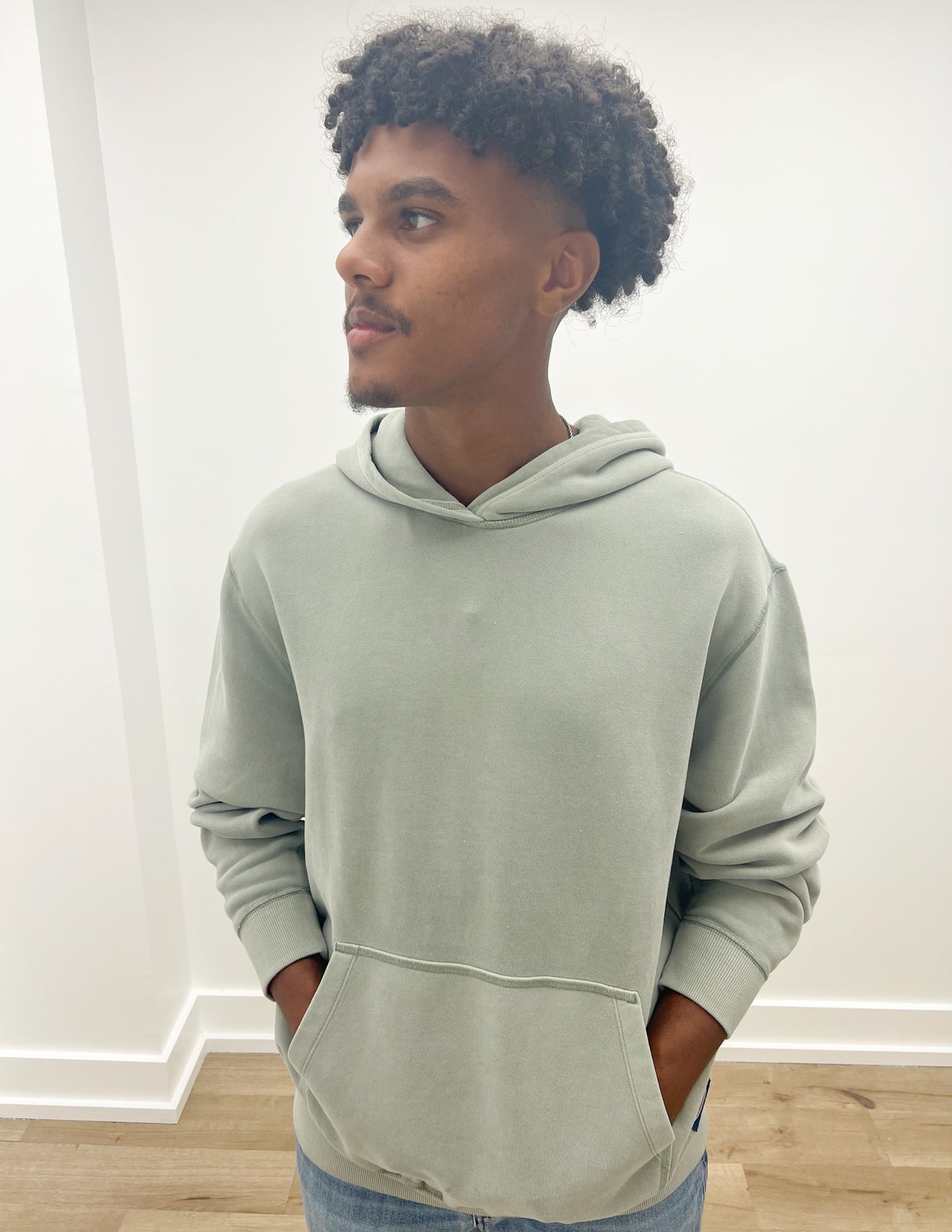 Vineyard Vines Surf Hoodie in Dune Grass