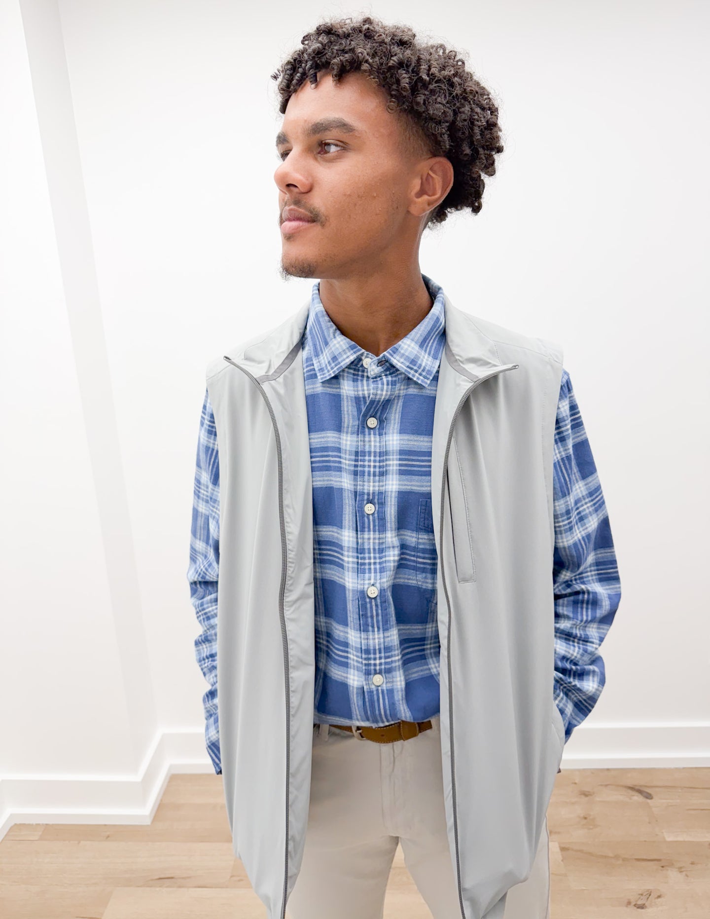 Vineyard Vines The Mariner Soft Shell Vest in Ultimate Gray