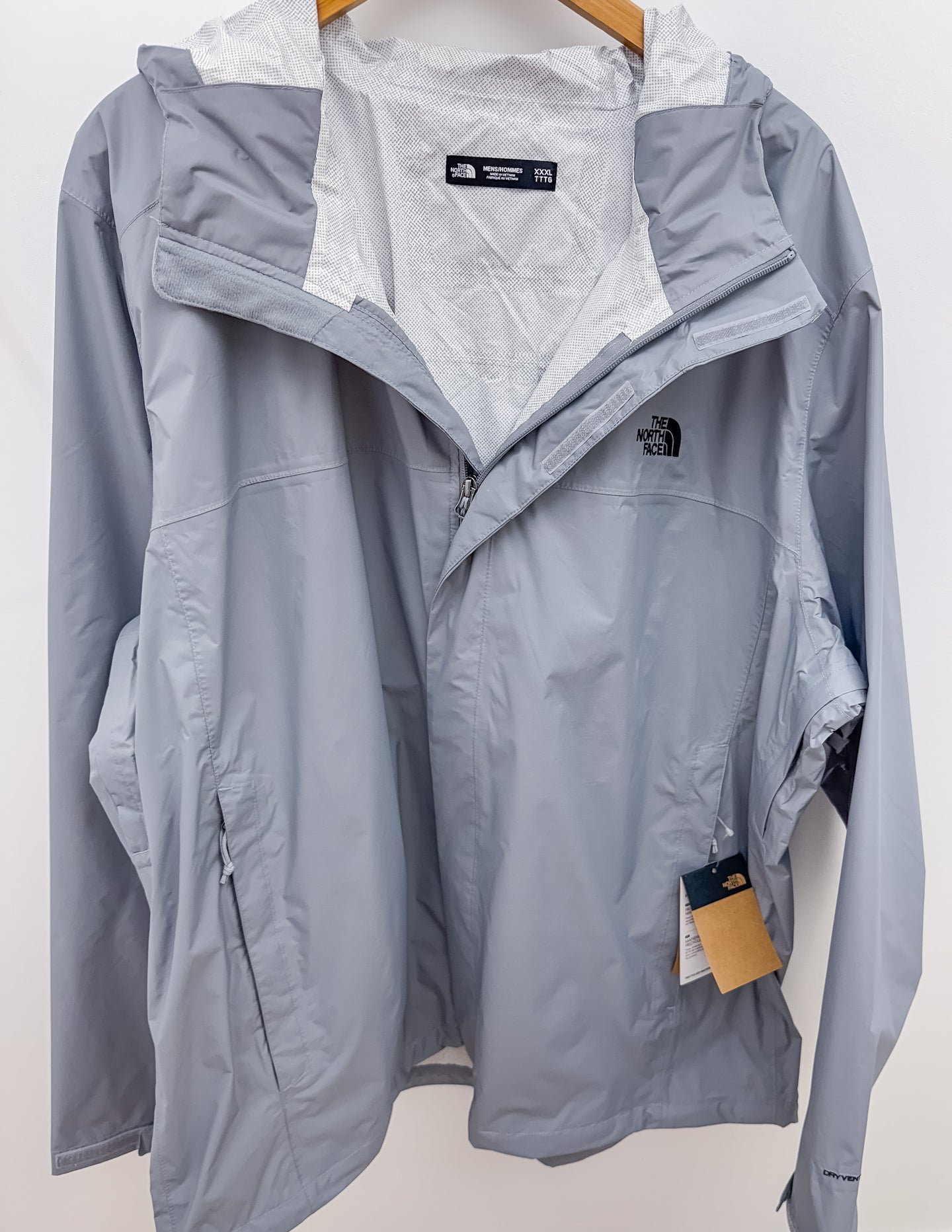 North Face Men's Venture 2 Rain Jacket in Mid Grey/TNF Black