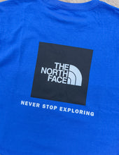 Load image into Gallery viewer, The North Face Men’s SS Evolution Box NSE Tee in Hero Blue
