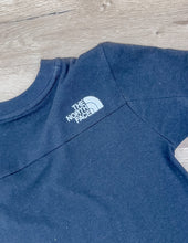Load image into Gallery viewer, The North Face Women&#39;s Logo Cropped Tee