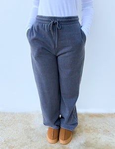 We're Gonna Make It Fleece Jogger in Heather Grey