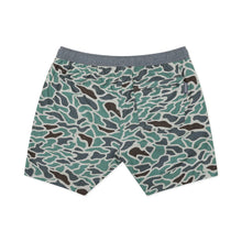 Load image into Gallery viewer, Burlebo 5.5&quot; Athletic Shorts in Retro Duck Camo