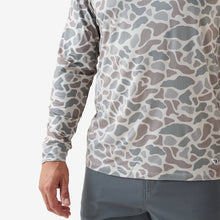 Load image into Gallery viewer, Burlebo Men's Performance Hoodie in Classic Deer Camo