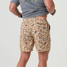 Load image into Gallery viewer, Burlebo 7&quot; Everyday Shorts in Venado Camo