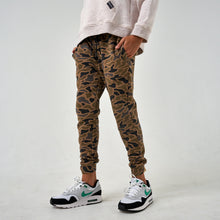 Load image into Gallery viewer, Burlebo Youth Fleece Joggers in Gauge Camo