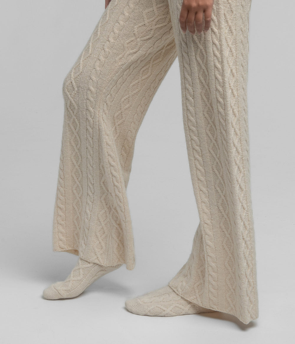 Southern Shirt Co. Cable Knit Socks in Parchment