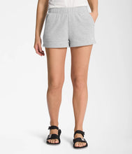 Load image into Gallery viewer, The North Face Women&#39;s Half Dome Fleece Shorts Lt Grey Heather