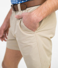 Load image into Gallery viewer, Southern Shirt Co. Men&#39;s Nomad Shorts Mojave